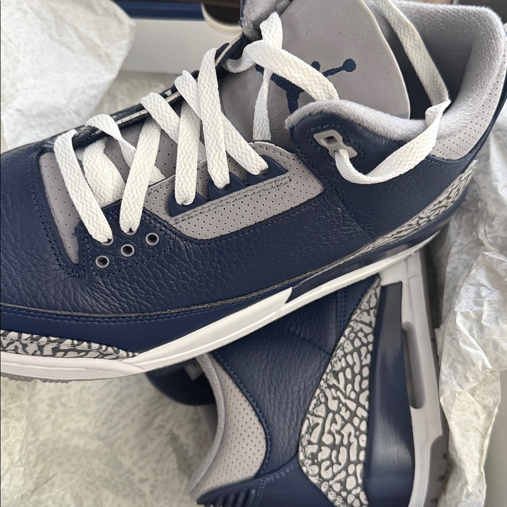 Jordan Midnight Navy and White Air Jordan 3 Retro